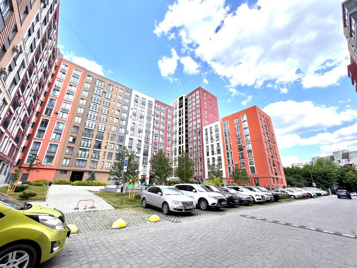 Osapart Cozy Apartment In A Complex Semycvit Lviv Buitenkant foto