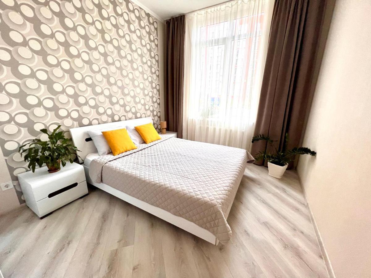 Osapart Cozy Apartment In A Complex Semycvit Lviv Buitenkant foto