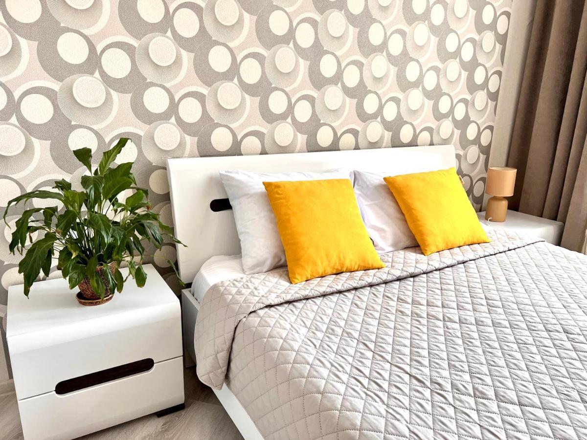 Osapart Cozy Apartment In A Complex Semycvit Lviv Buitenkant foto