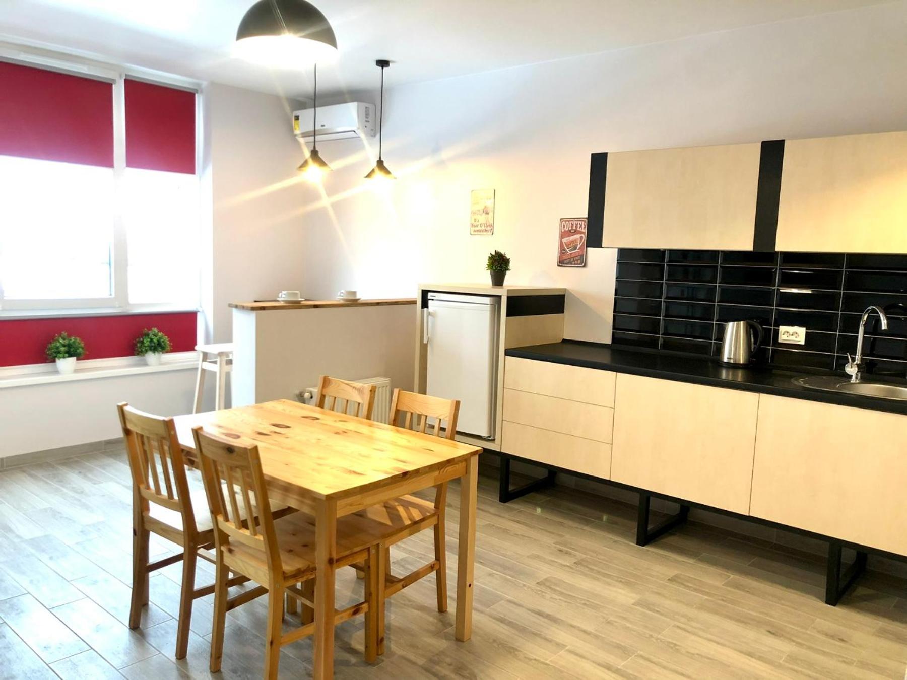 Osapart Cozy Apartment In A Complex Semycvit Lviv Buitenkant foto